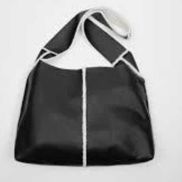 ZARA BLACK FAUX LEATHER TOTE BAG - Picture 4 of 4